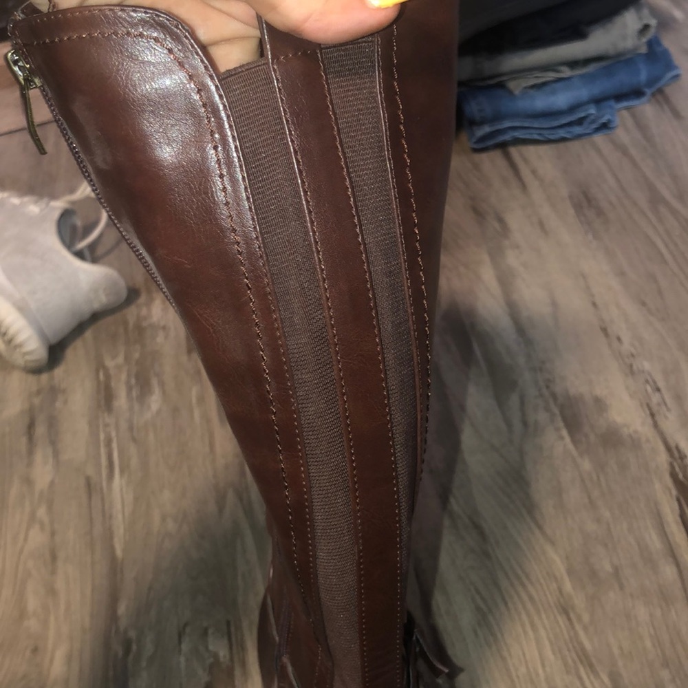 boots - Picture 3 of 3